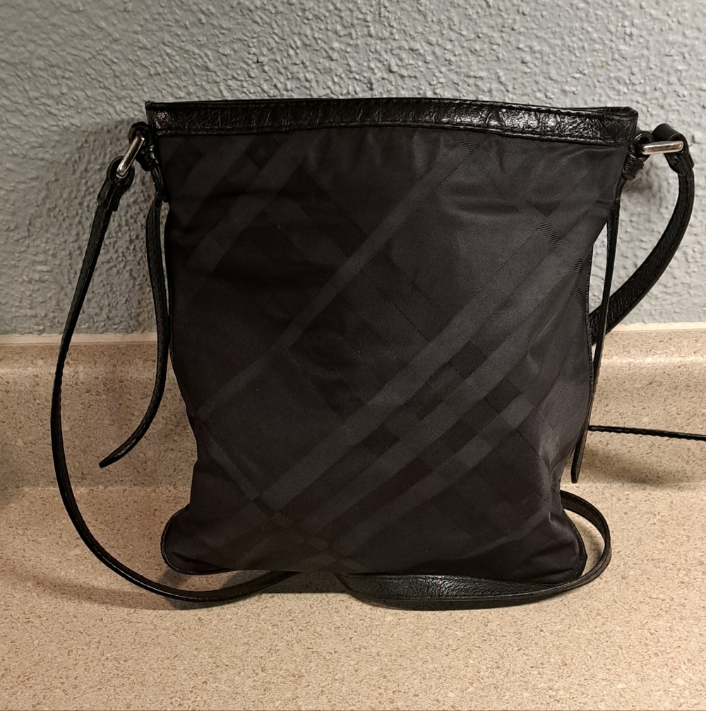 Burberry Crossbody Bag Nylon - Picture 2 of 14